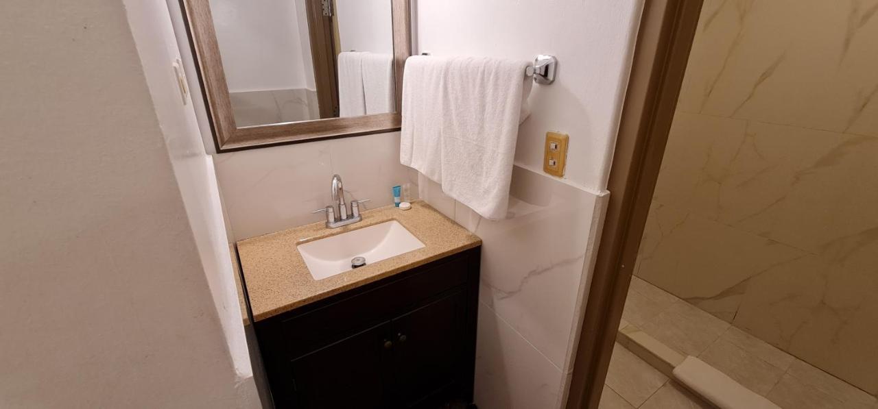 Surestay By Best Western Guam Airport Barrigada Buitenkant foto