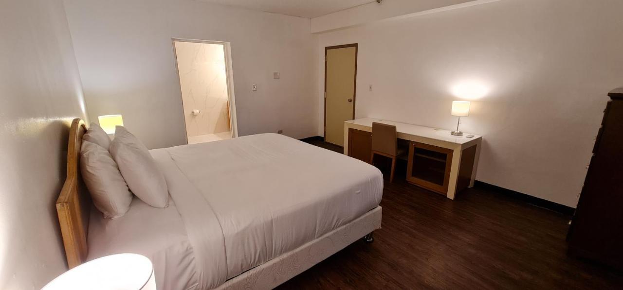 Surestay By Best Western Guam Airport Barrigada Buitenkant foto